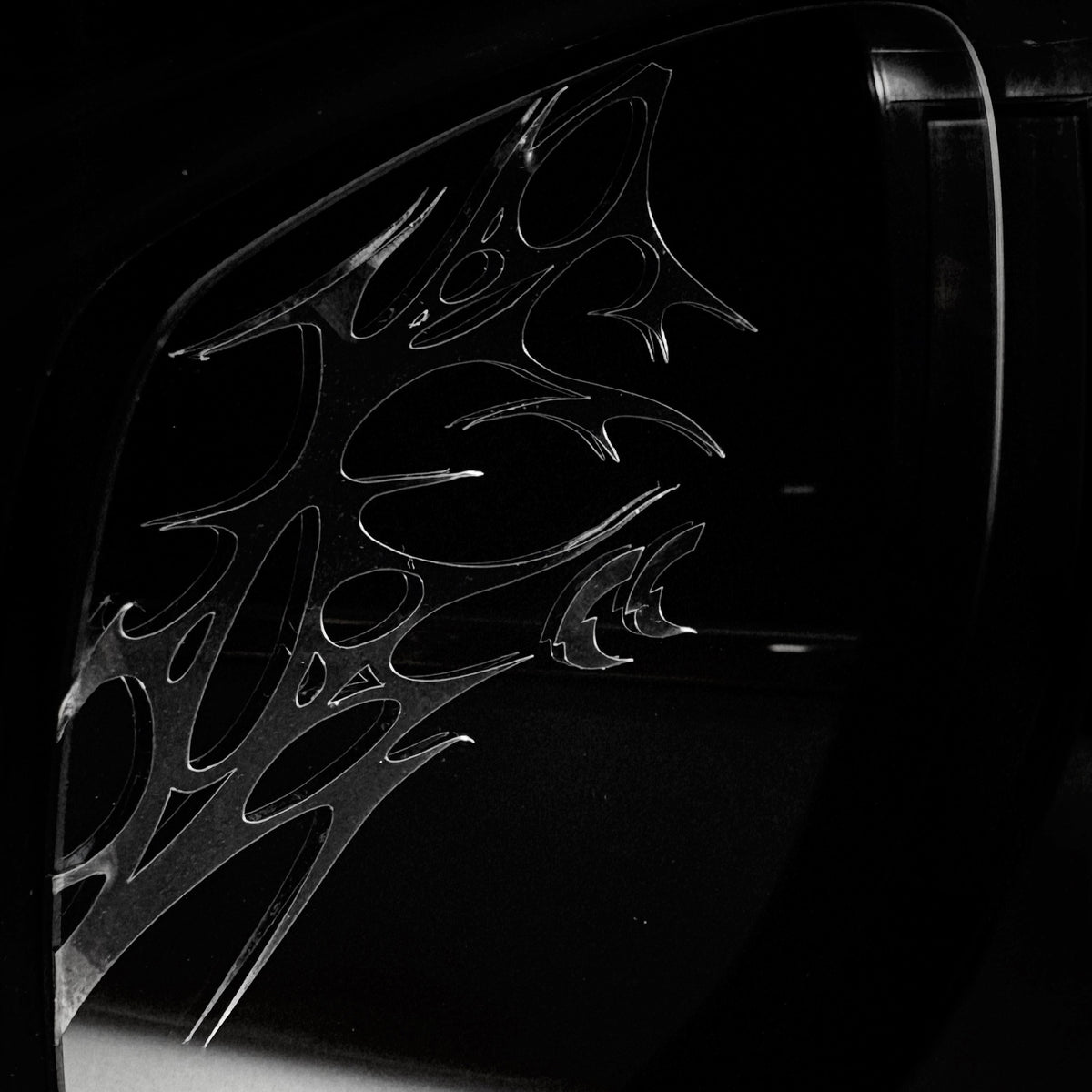 CRUSH METAL SIDE MIRROR DECAL
